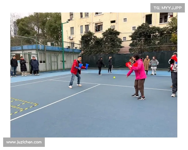 网球赛场激烈角逐精彩纷呈,赛事背后的拼搏与梦想全面解析 网球赛场激烈角逐精彩纷呈,赛事背后的拼搏与梦想全面解析